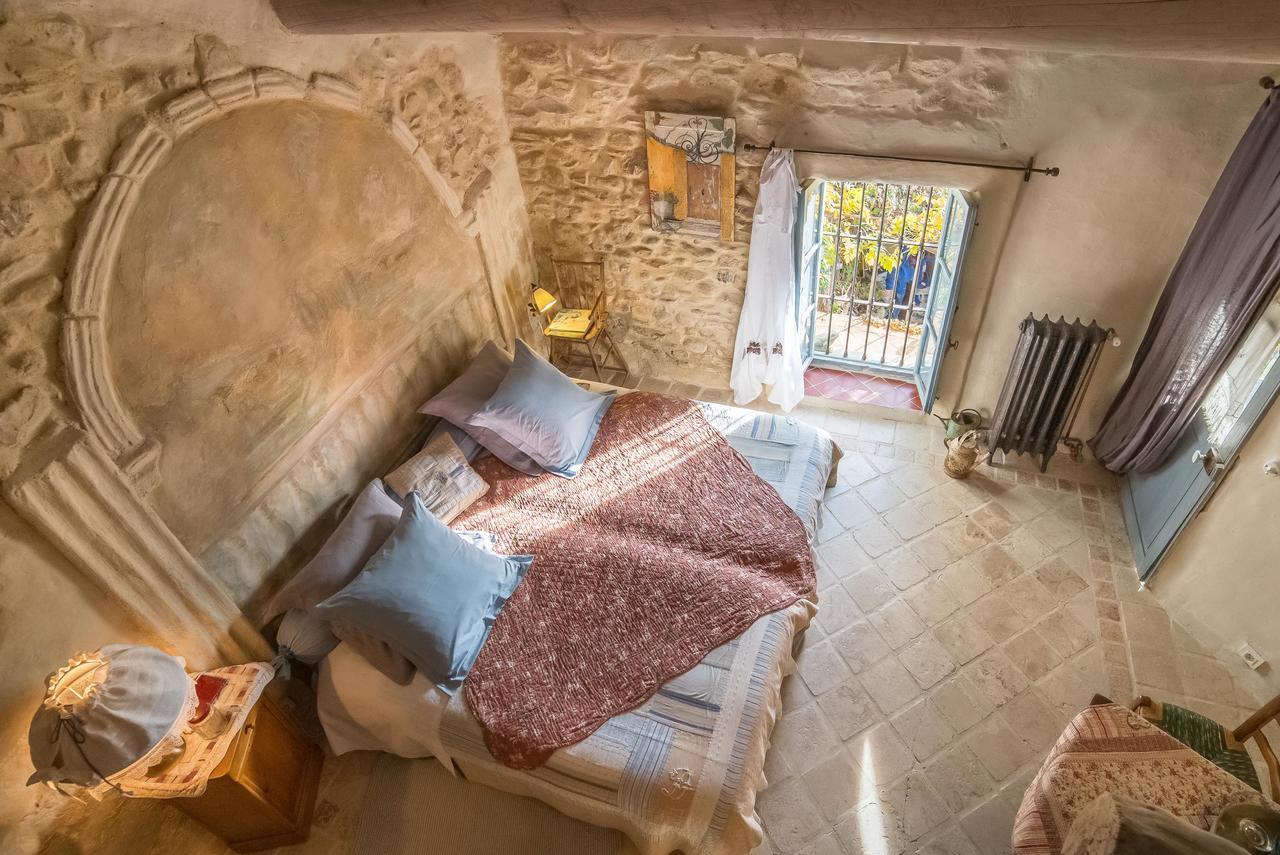 Chambre D'Hotes Au Coquin De Sort Везон ла Ромен Екстериор снимка